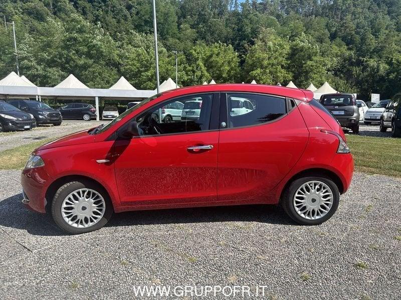 Lancia Ypsilon 1.2 69 CV 5 porte GPL Ecochic Silver
