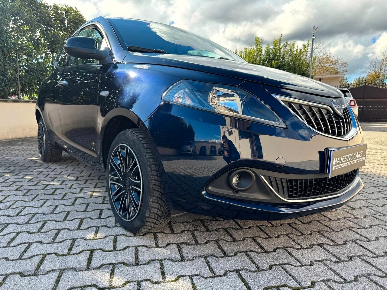 Lancia Ypsilon 1.2 GPL 69 CV 5 porte Ecochic Gold