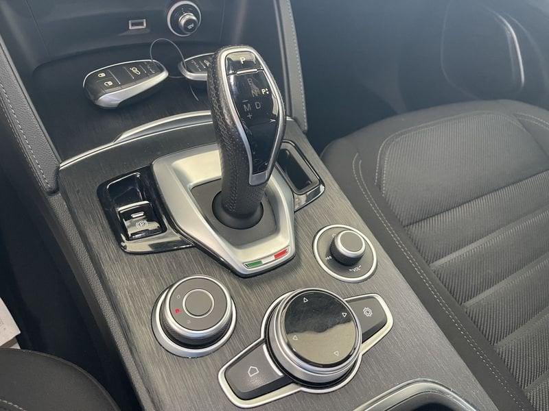 Alfa Romeo Stelvio 2.2 TD 160 CV Super Business AT8 RWD