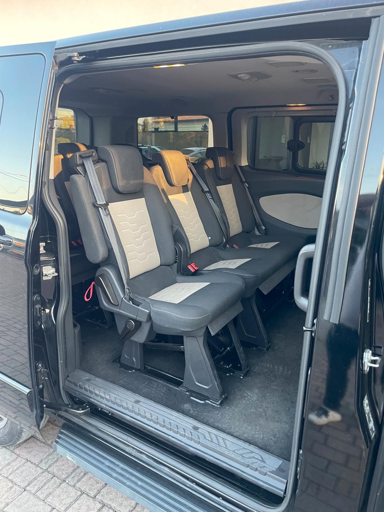Ford Tourneo Custom 310 2.0 TDCi 170CV PC Titanium