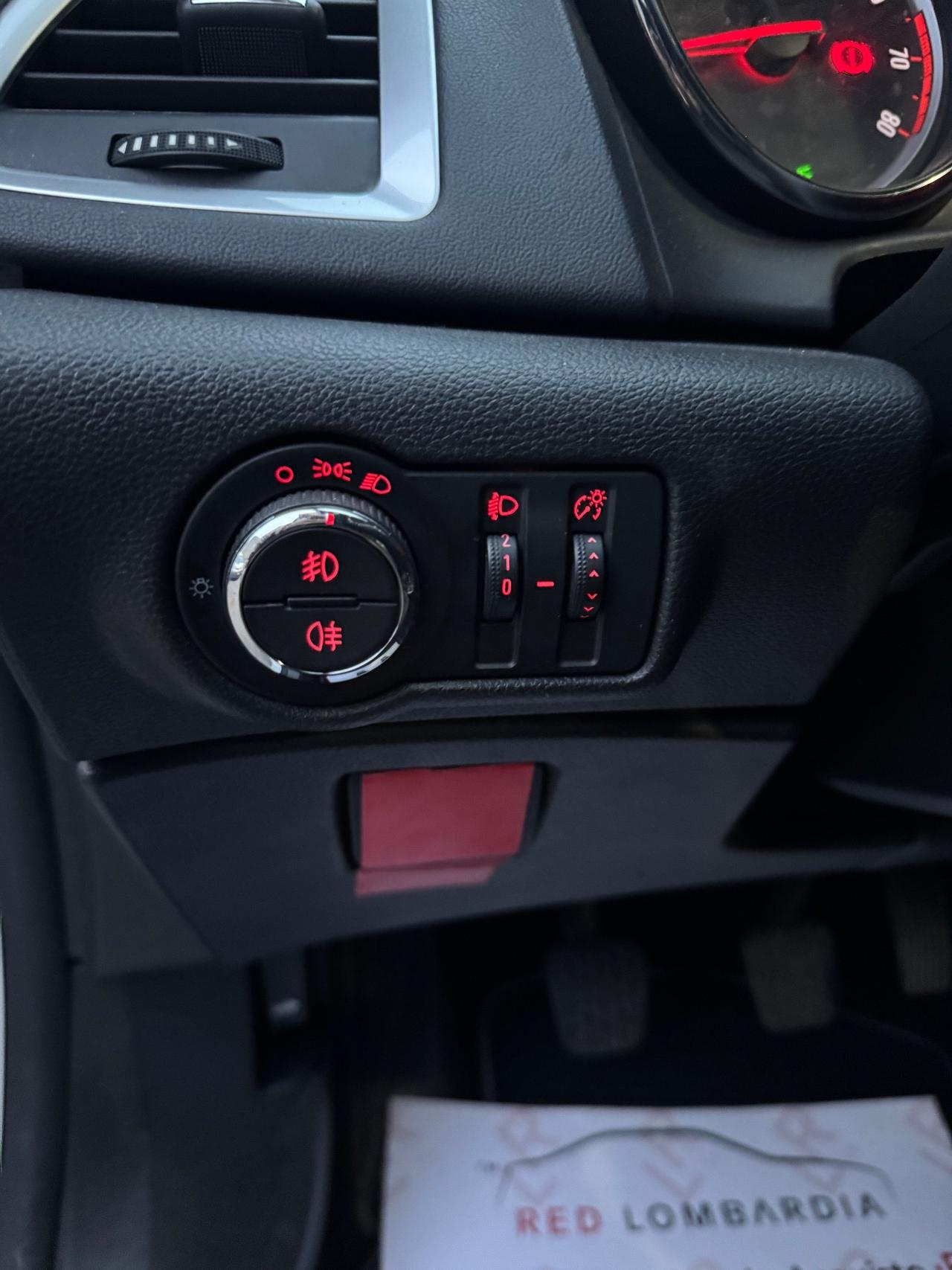 Opel Astra 1.4 Turbo 140CV Sports Tourer GPL Tech Cosmo