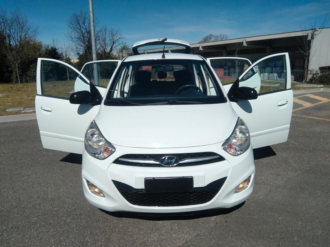 Hyundai i10 1.1 69cv 12V Sound Edition x neopatentati