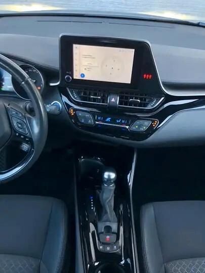 Toyota C-HR 1.8 Hybrid E-CVT Trend