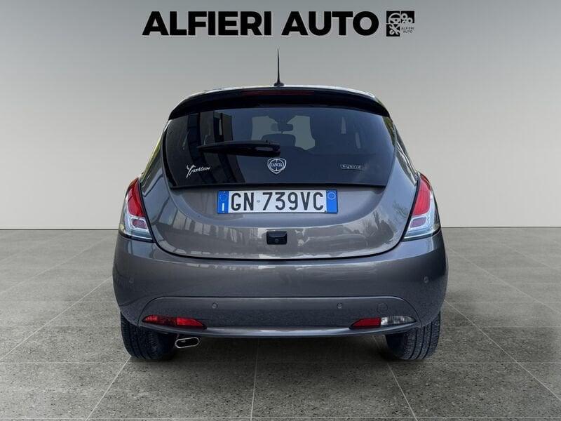 Lancia Ypsilon 1.0 FireFly Hybrid 70cv Gold Plus MT6