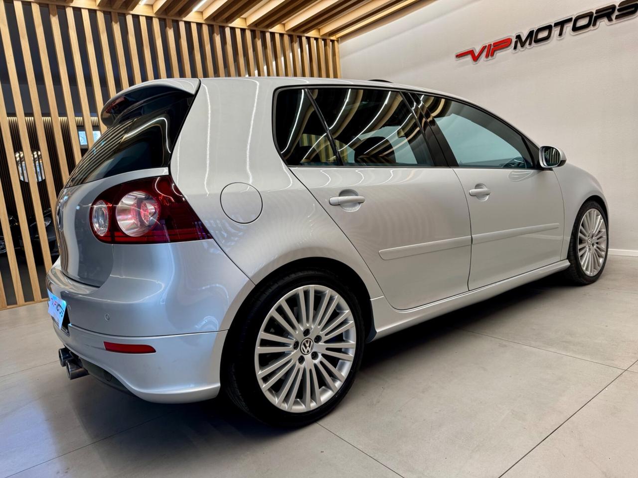 VOLKSWAGEN GOLF R32 5PORTE DSG PELLE TETTO 250CV PERMUTE FULL