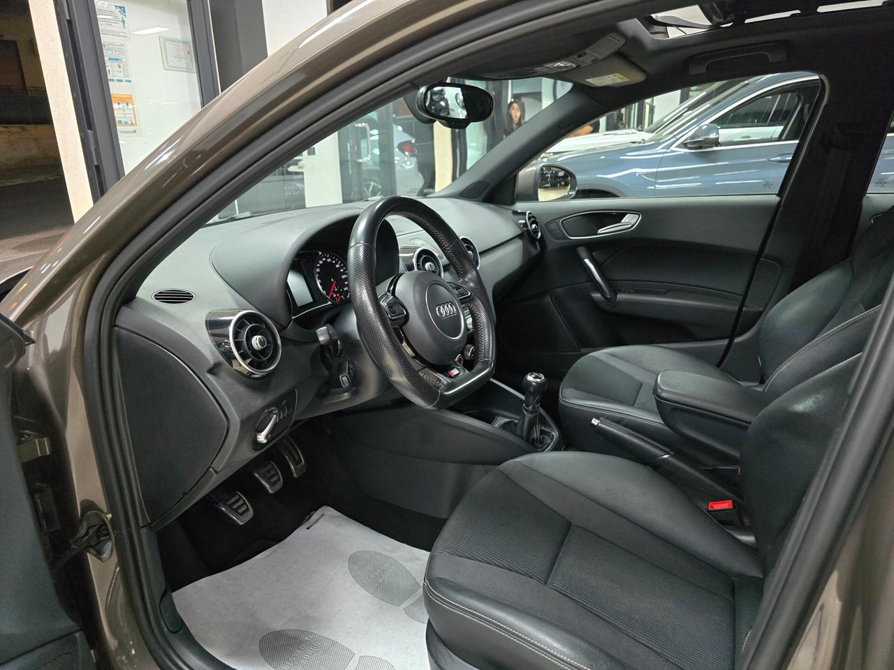 Audi A1 SPB 1.6 TDI 116 CV Sline (Tetto panorama)