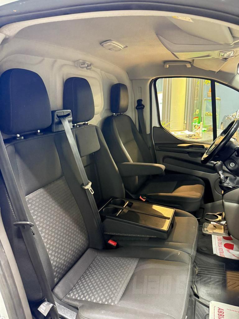 FORD Transit Custom transit custom 300 2.0 tdci 170cv Titanium L2H1 E6.2