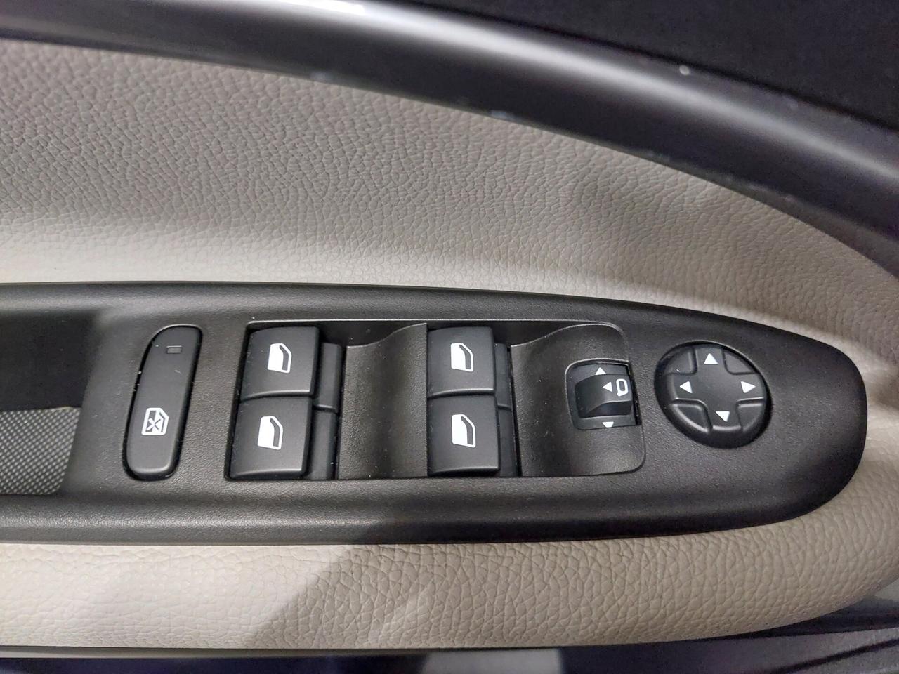 FIAT 600 (2023-->) 600 Hybrid 100 CV DCT MHEV L...