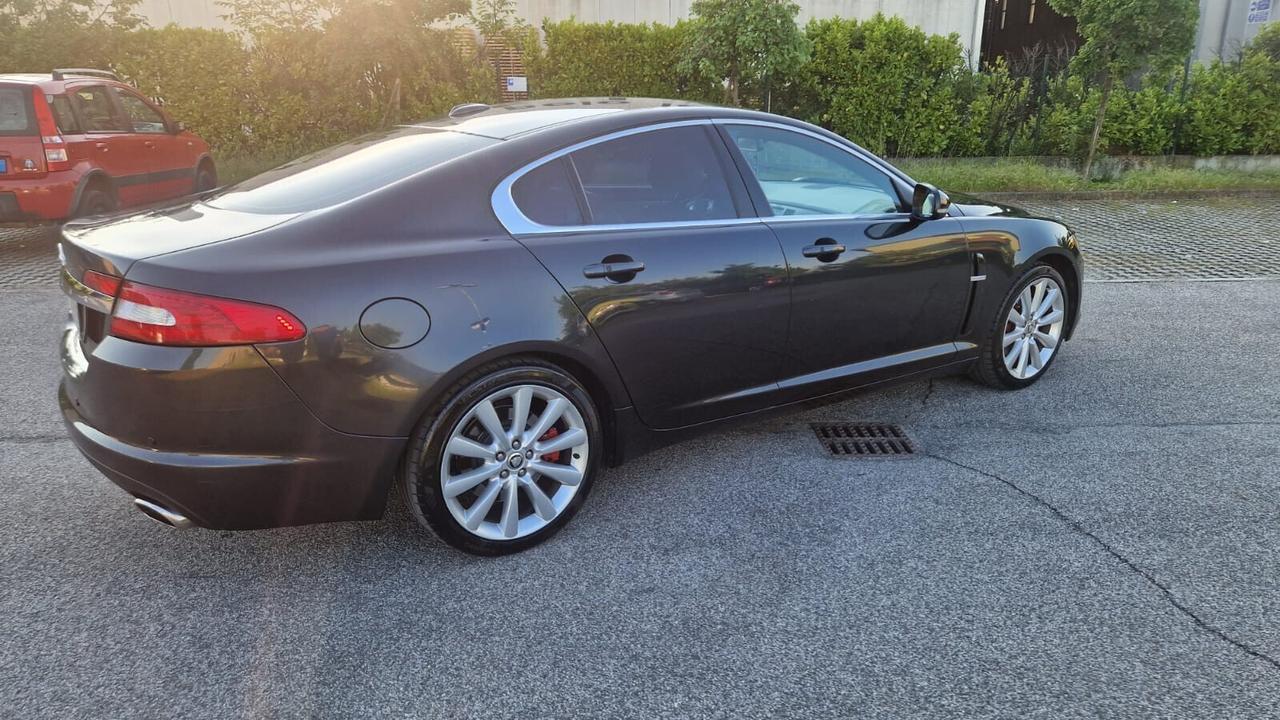 Jaguar XF 3.0 DS V6 Premium Luxury