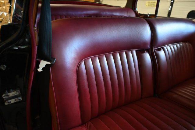 DAIMLER Sovereign 2.5 V8 AUTO GUIDA A DESTRA PERFETTA ITALIANA NUOVA