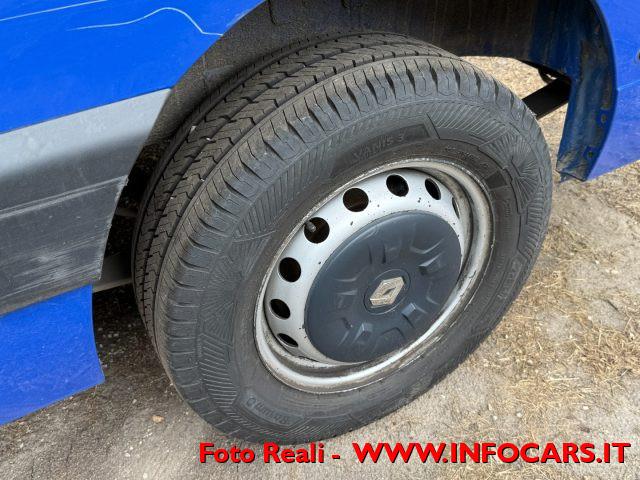 RENAULT Master T33 2.3 dCi 135 CV PASSO MEDIO