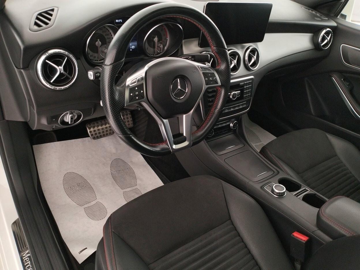 MERCEDES-BENZ CLA200 cdi Premium auto - TETTO PANORAMICO APRIBILE