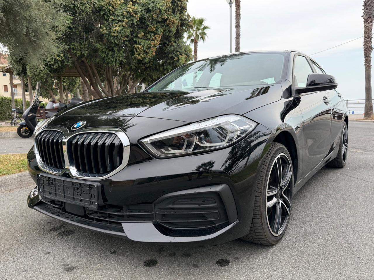 Bmw 118 118i 5p. Advantage