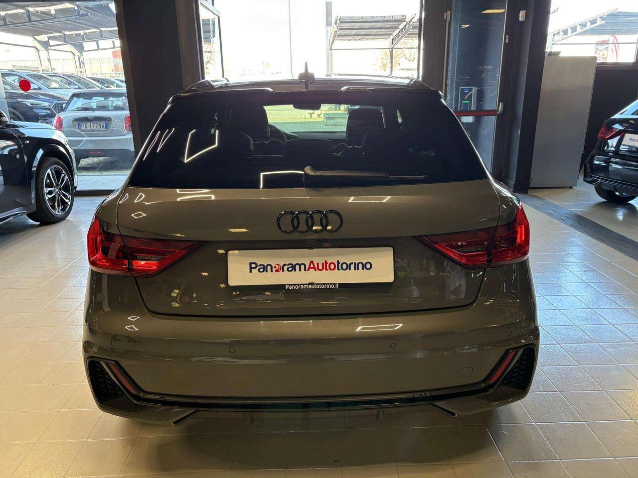 Audi A1 A1 SPB 30 1.0 tfsi Identity Black 116cv s-tronic