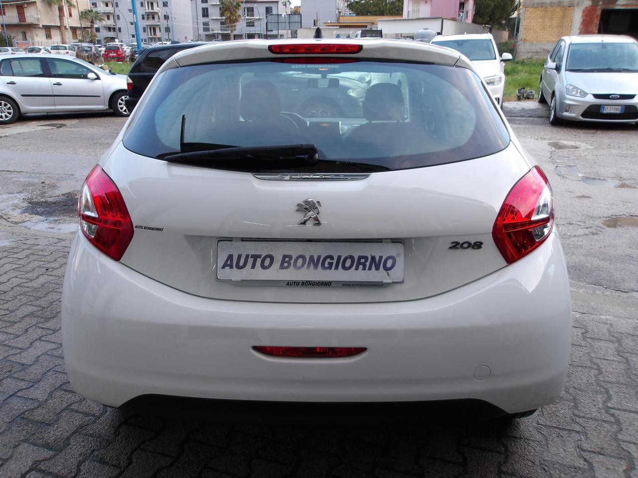 Peugeot 208 5 Porte 208 5p 1.4 hdi 8v Active