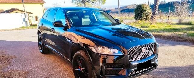 Jaguar F-Pace 2.0 D 180 CV AWD aut. R-Sport