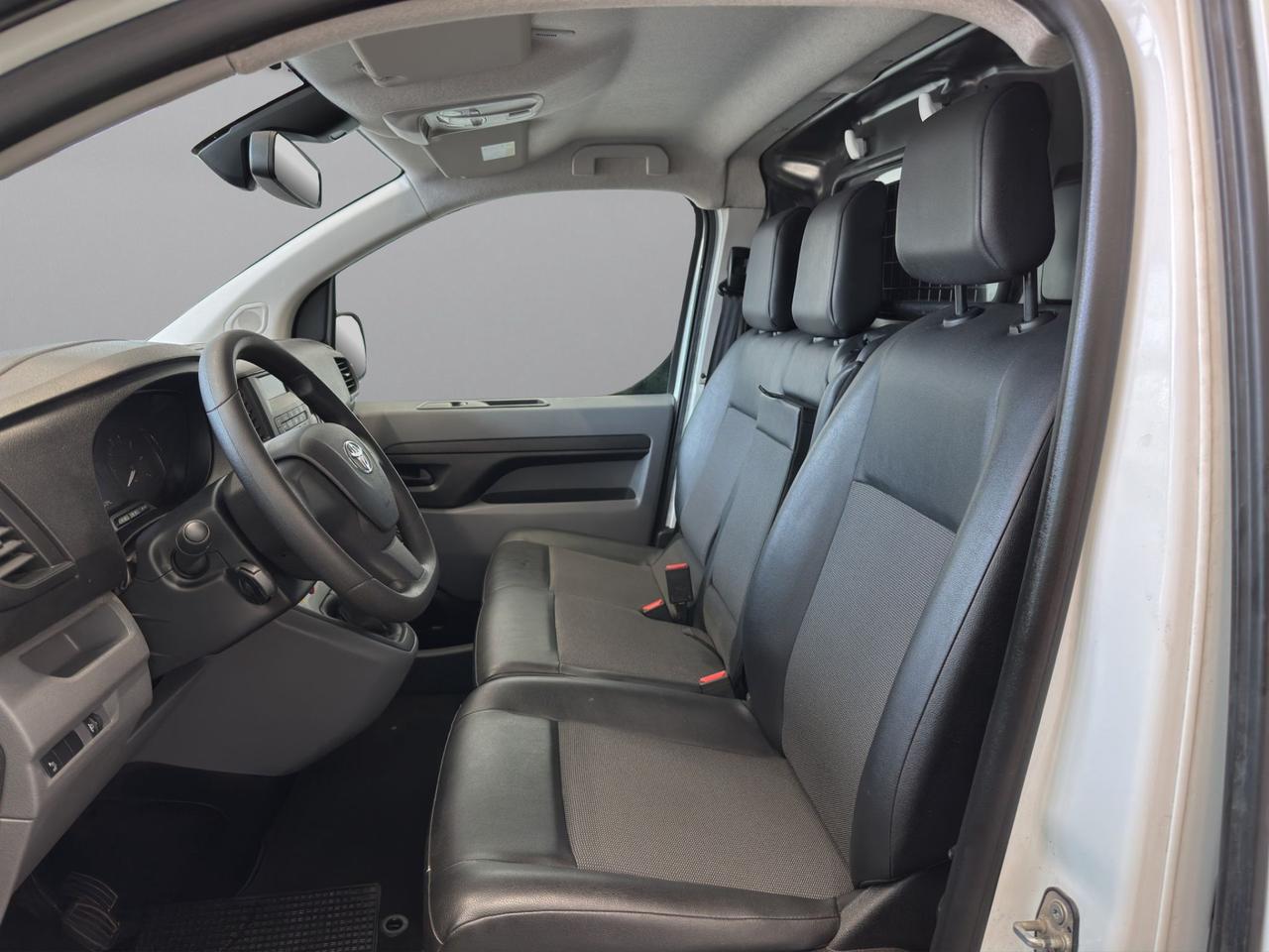 Toyota Proace Comfort 1.6L Diesel 10Q