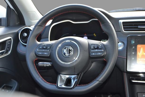 MG ZS - 1.0T 6AT LUXURY