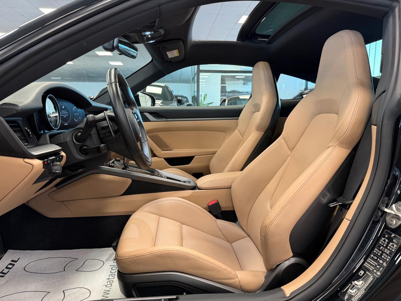 Porsche 911 Carrera 4