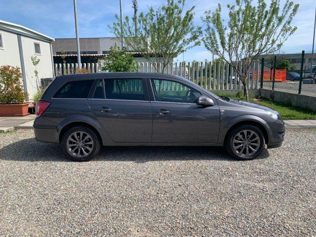 OPEL Astra 1.6 16V GPL-TECH Station Wagon Edition