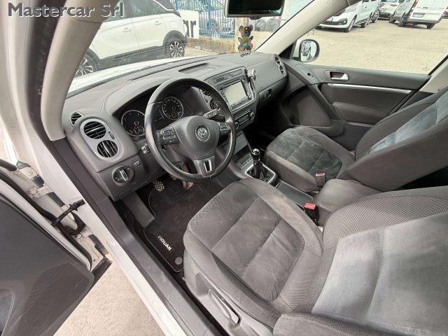 VOLKSWAGEN Tiguan Tiguan 2.0 tdi Sport. EN069YE