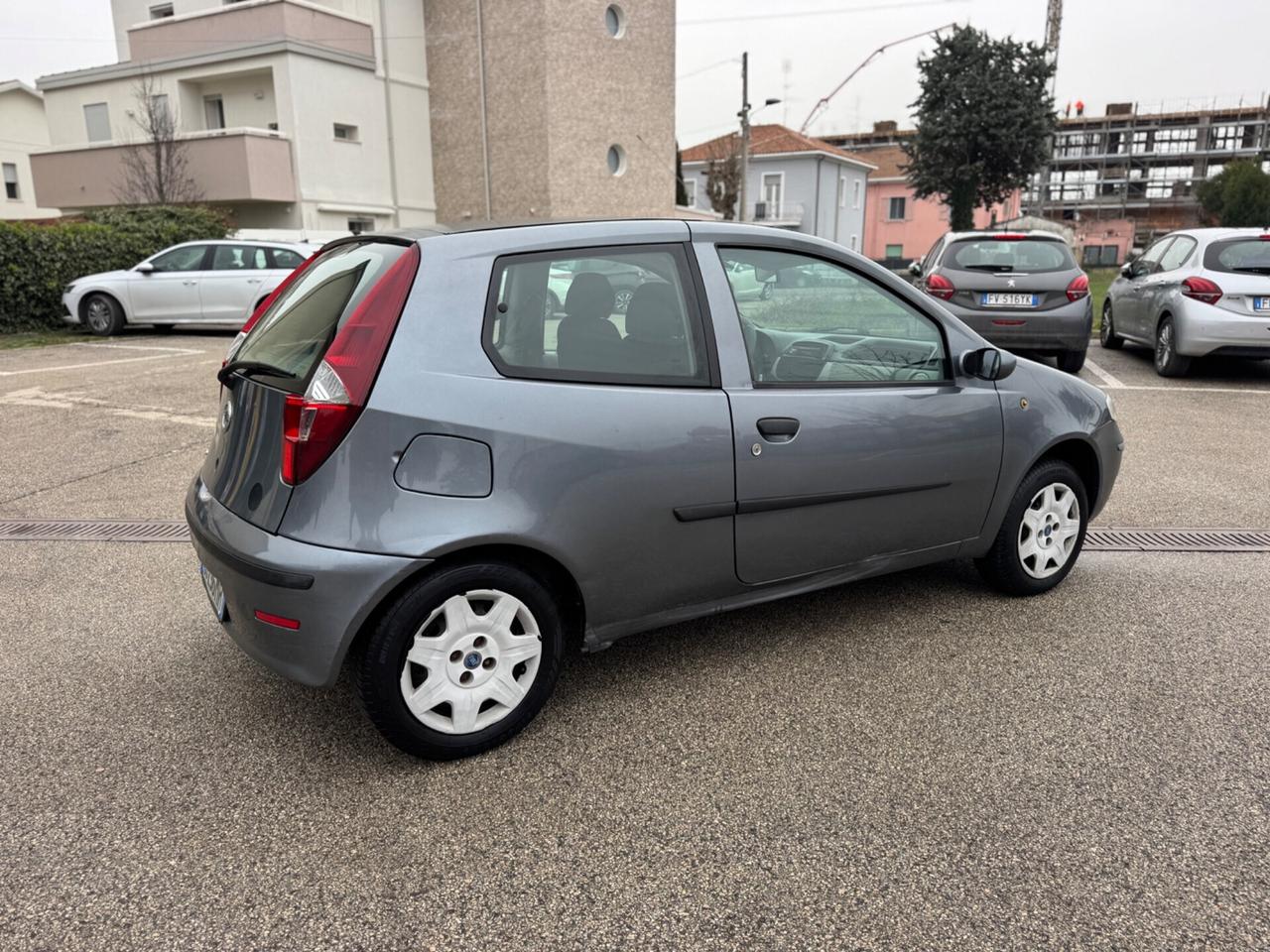 Fiat Punto 1.2 16V 3 porte Emotion GPL