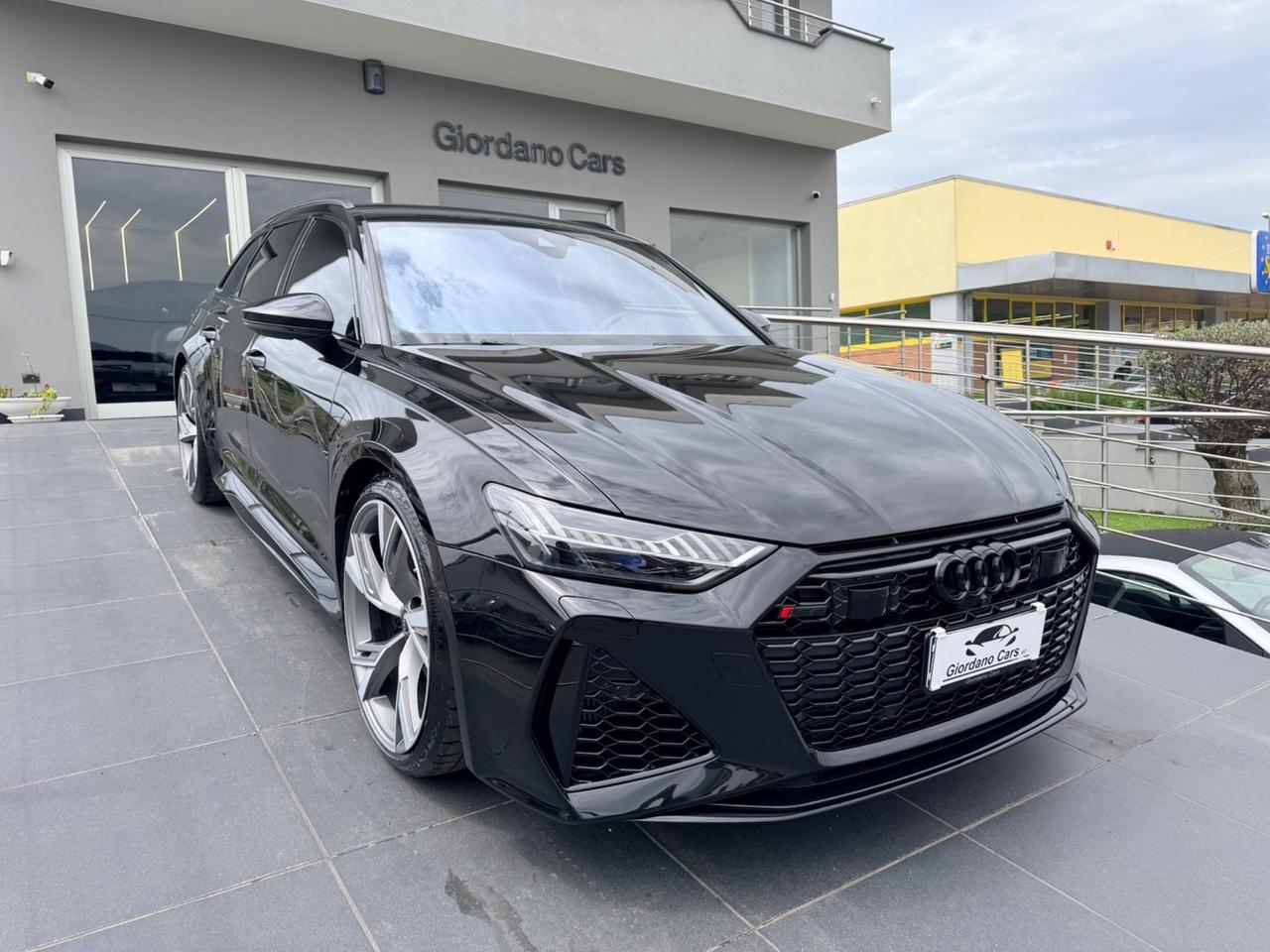 Audi RS6 RS 6 Avant 4.0 TFSI V8 quattro tiptronic Performance