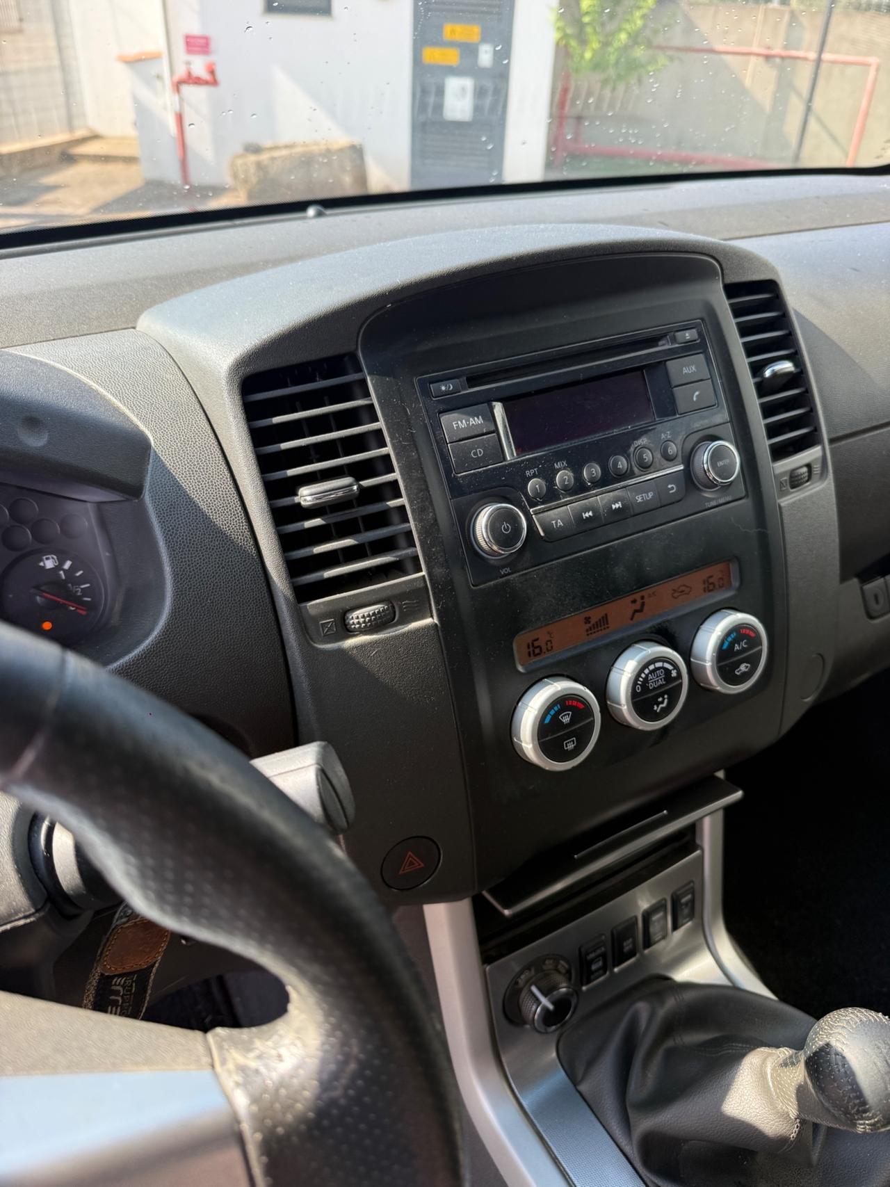 Nissan Navara 2.5 dCi 190CV 2 porte King Cab LE