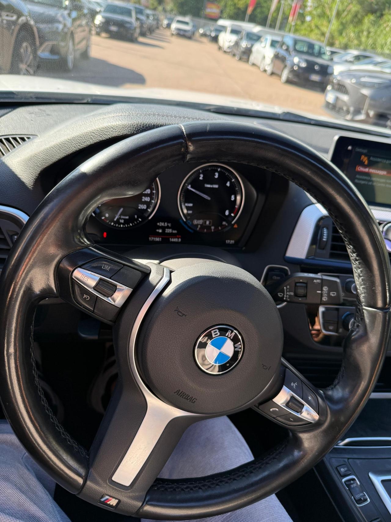 Bmw 116 116d 5p. M SPORT