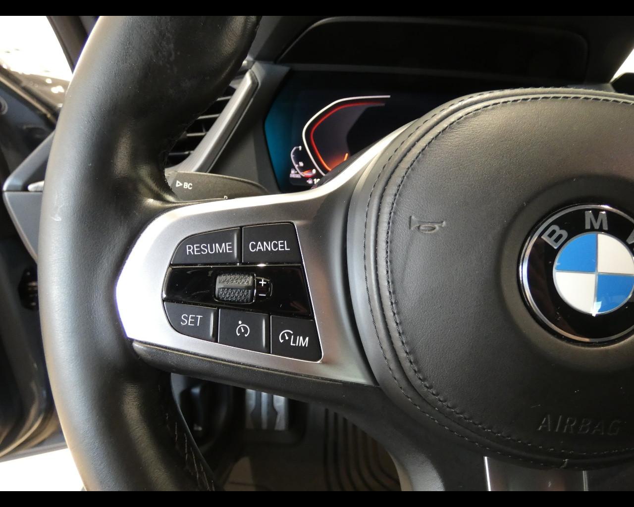 BMW Serie 1 (F40) - 118d 5p. Msport