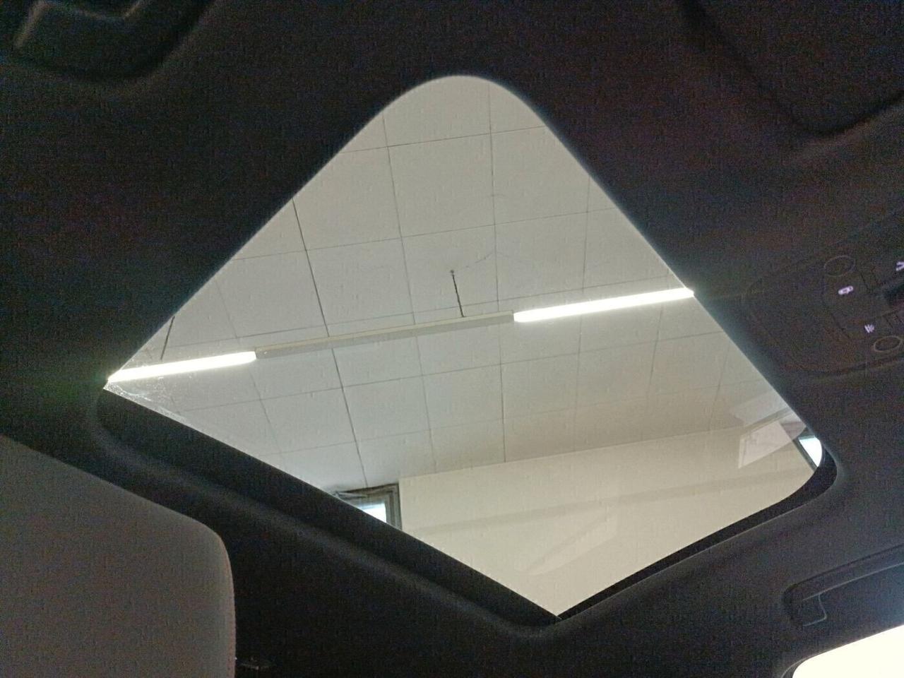 Audi Q3 SPORTBACK 35 TDI QUATTRO S LINE + PANORAMA + R20 + FARI MATRIX + BLACK PACK