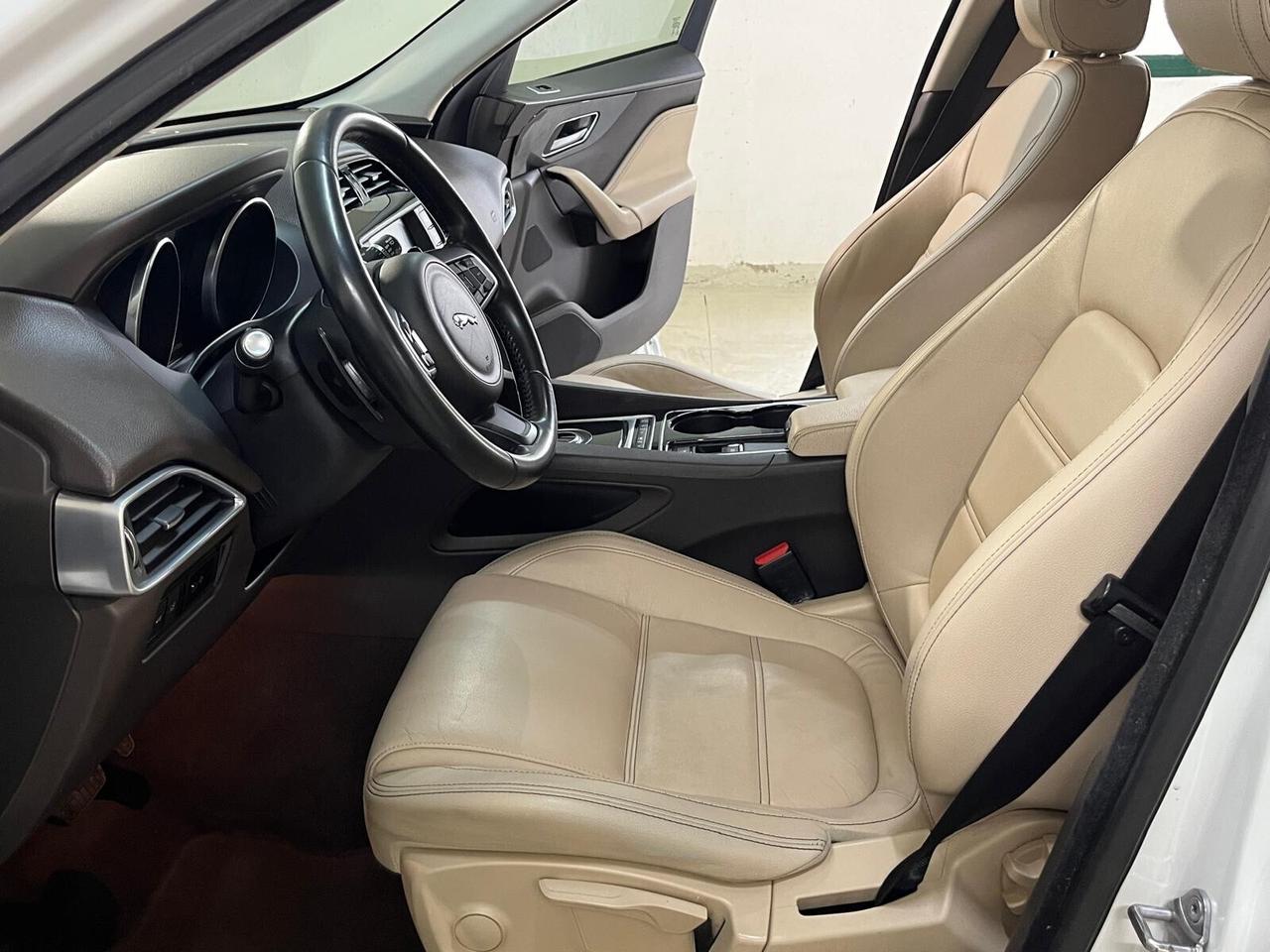 Jaguar F-Pace 2.0 D 180 CV Prestige