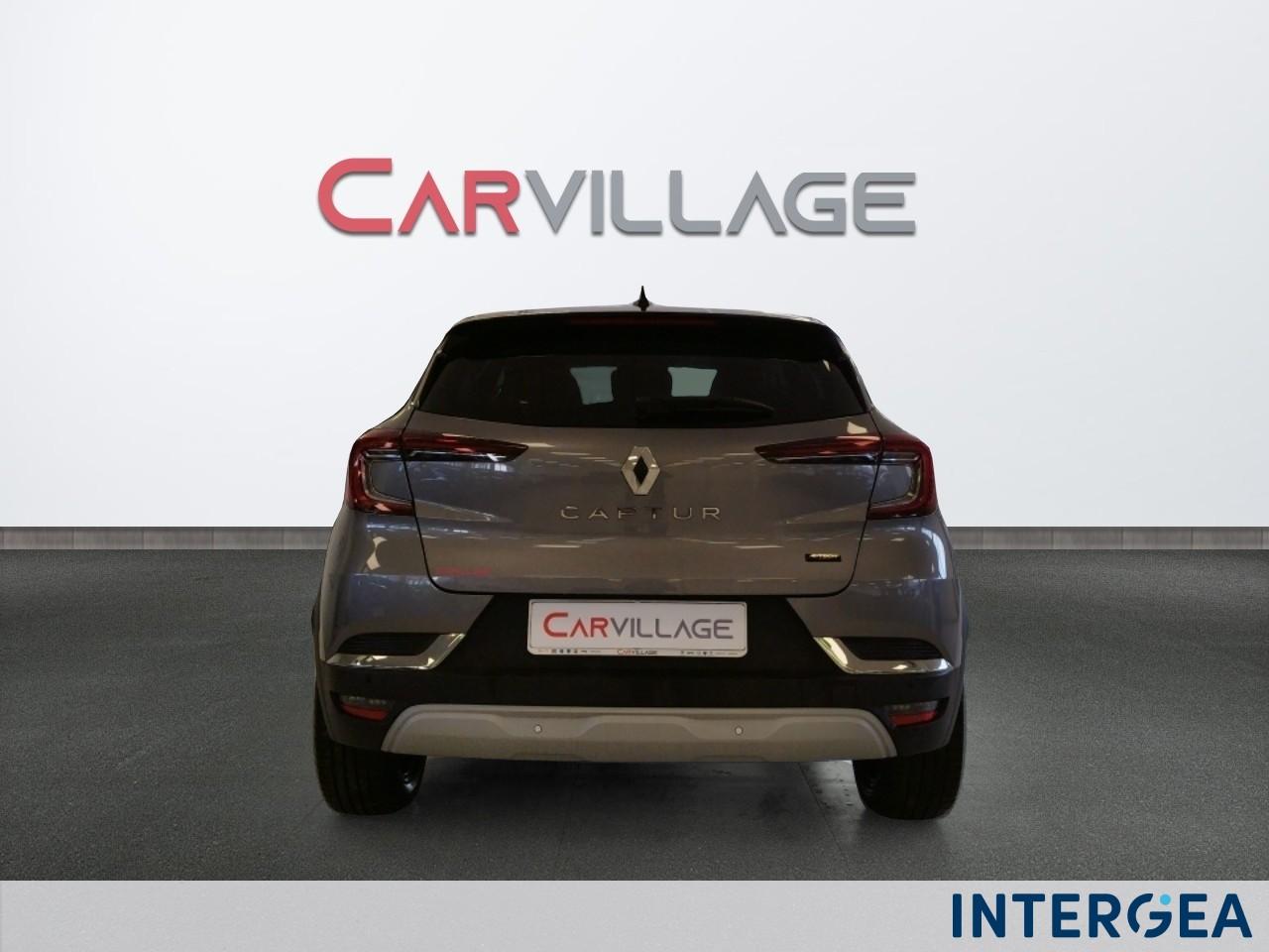RENAULT Captur 1.6 E-Tech hybrid Techno Fast Track