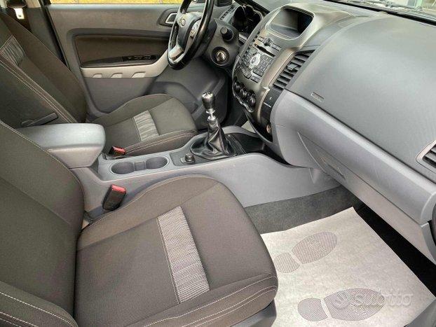 FORD Ranger 2.2 TDCi Doppia Cabina XLT 5pt. + IV