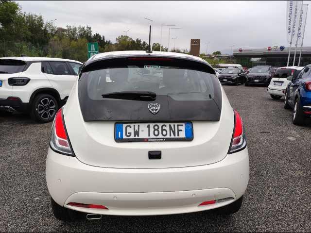 LANCIA Ypsilon 1.0 firefly hybrid Platino s&s 70cv