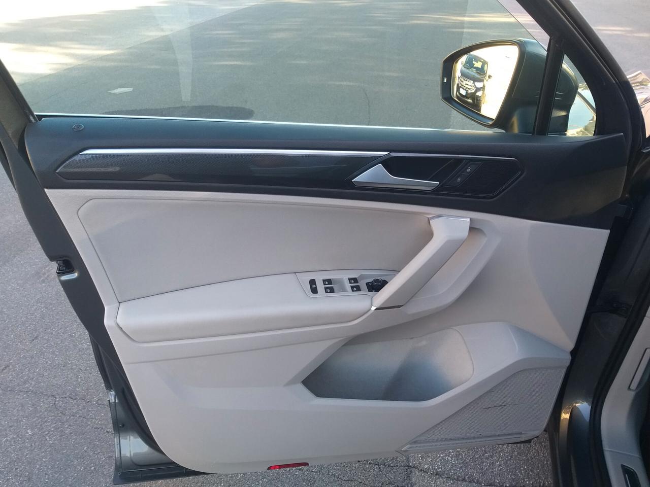 Volkswagen Tiguan 2.0 TDI SCR DSG 4MOTION Advanced BMT
