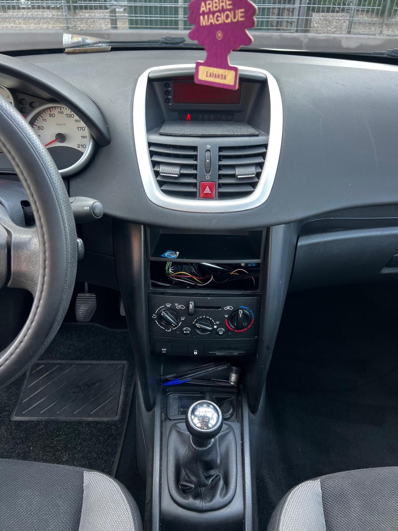 Peugeot 207 1.4 8V 75CV SW X Line ECO GPL