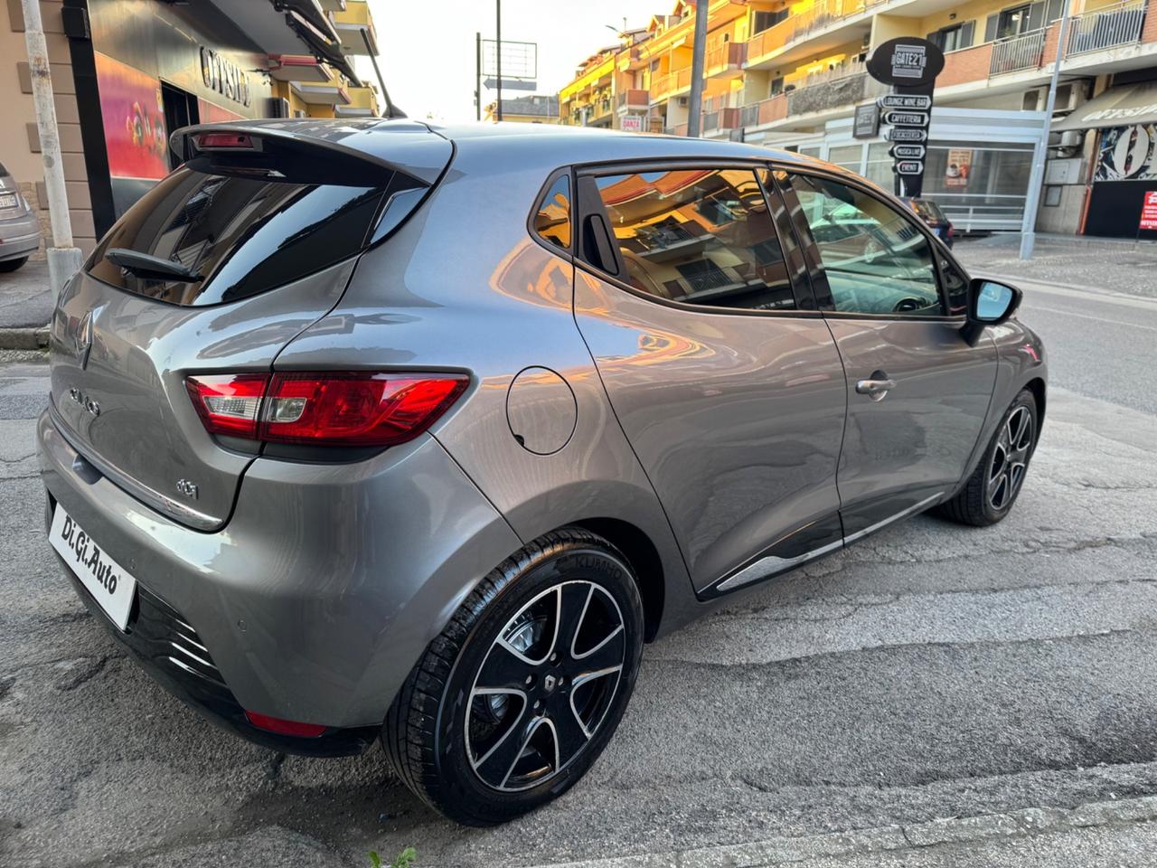 Renault Clio dCi 8V 90 CV Start&Stop 5 porte Energy Duel2