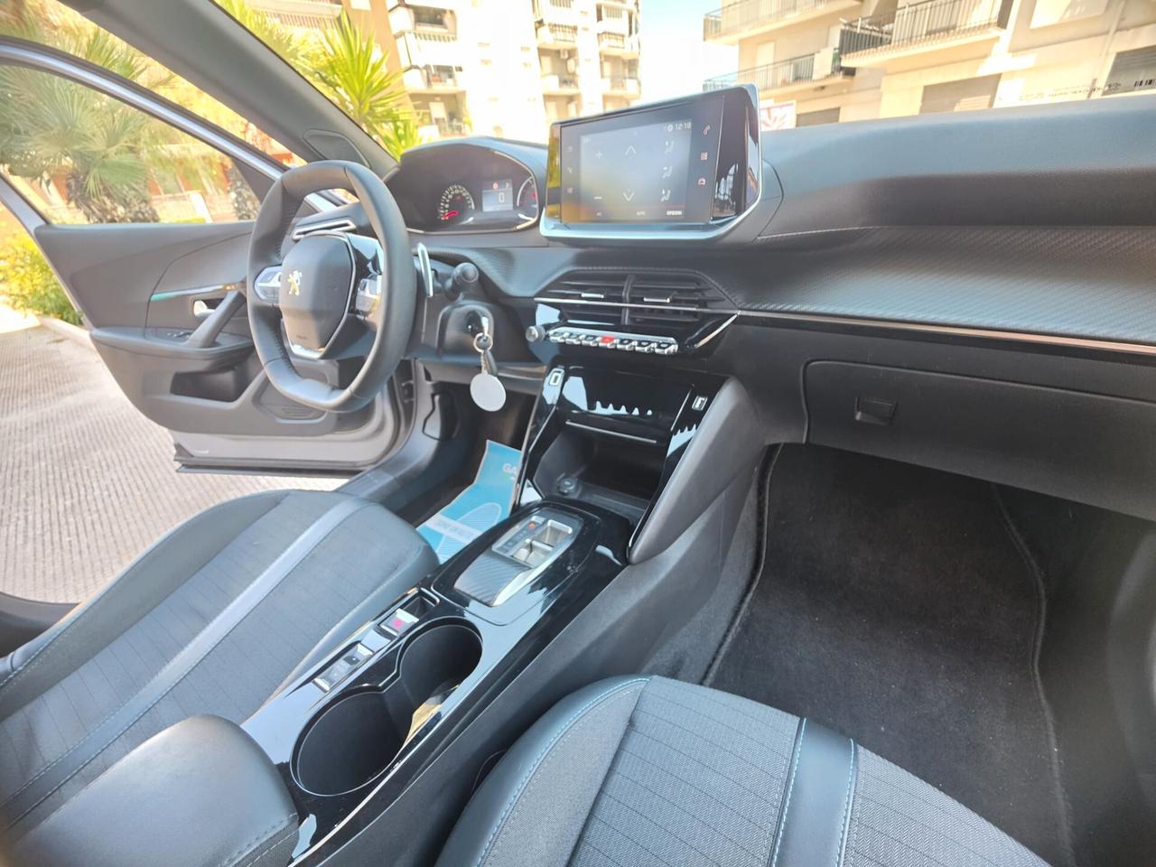 Peugeot 2008 BlueHDi 130 S&S EAT8 Allure