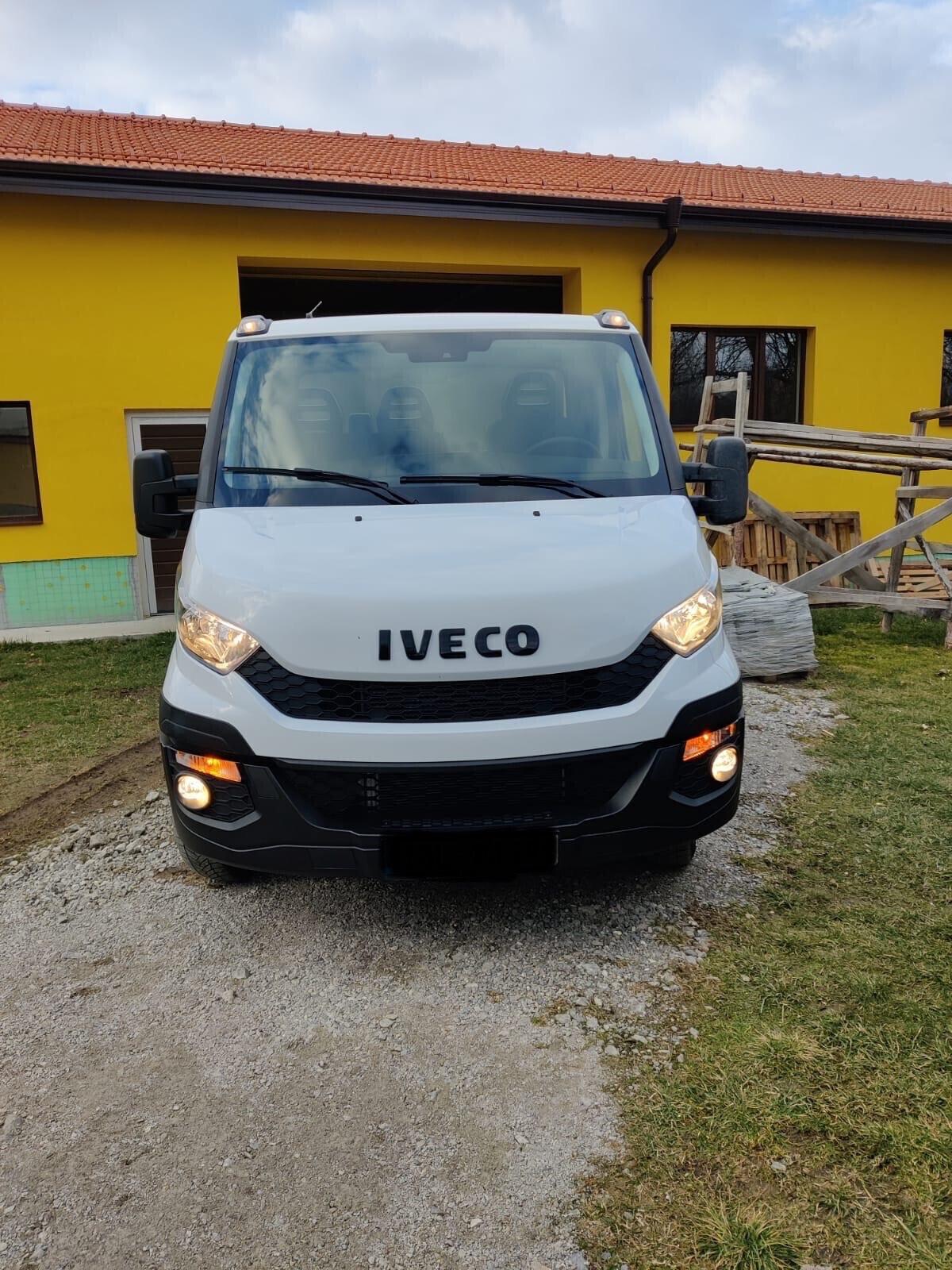 IVECO DAILY GEMELLATO METANO 35C14N