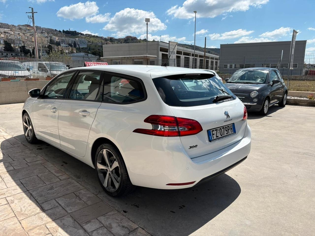 Peugeot 308 BlueHDi 130 S&S SW Allure