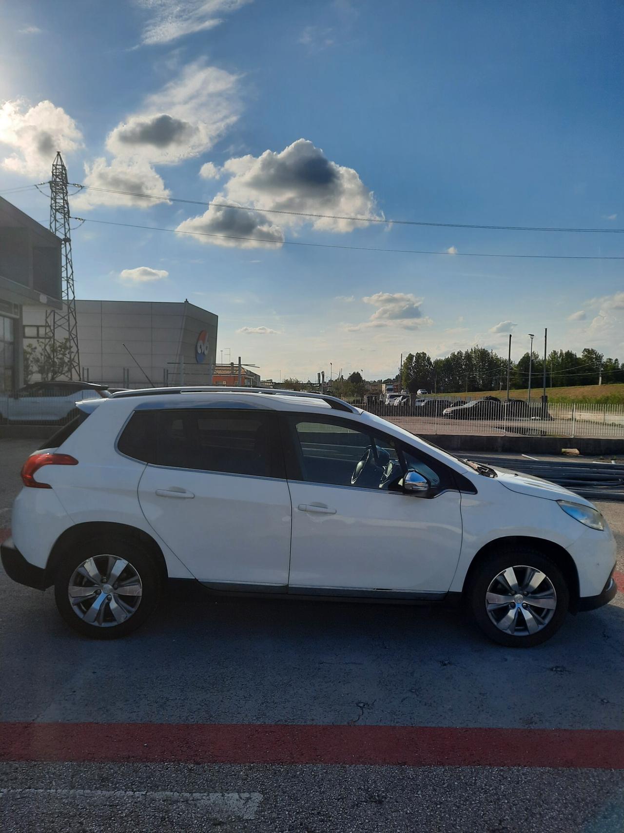 Peugeot 2008 PureTech 82 Allure