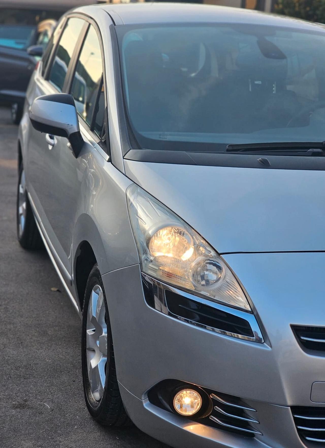 Peugeot 5008 1.6 HDi 112CV Tecno 7 posti