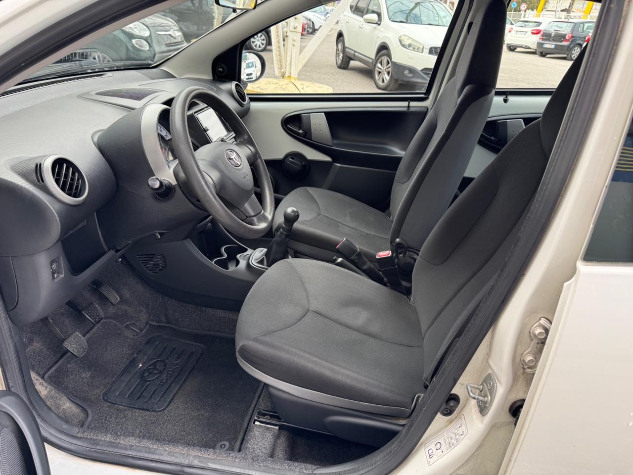Toyota Aygo 1.0 VVT-i 5 porte Connect