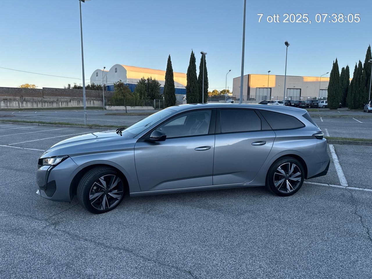 Peugeot 308 BlueHDi 130 S&S EAT8 SW Allure