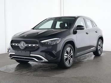 MERCEDES-BENZ GLA 180 Automatic Advanced
