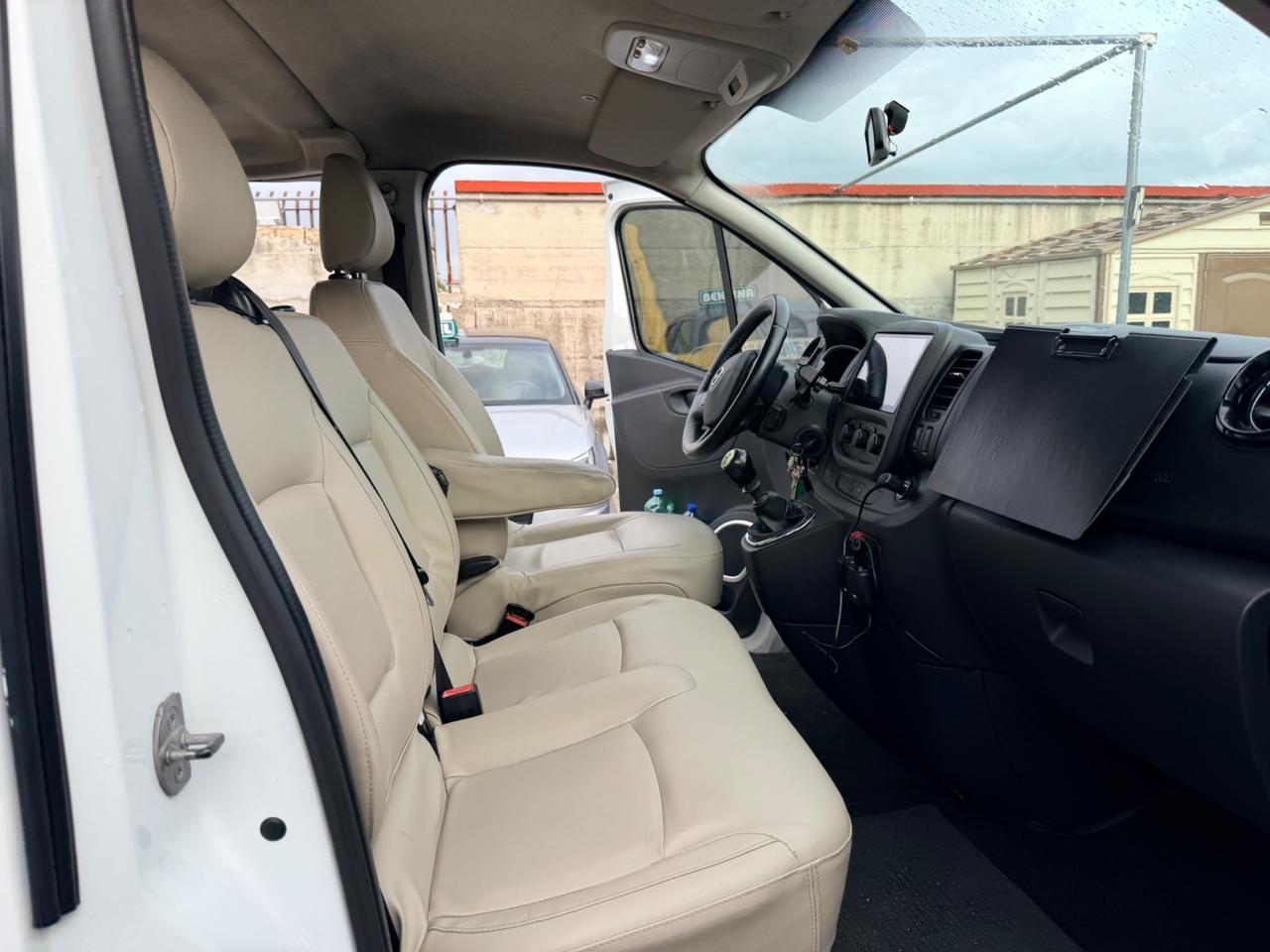 Opel Vivaro 27 1.6 BiTurbo S&S EcoFLEX PC-TN Combi