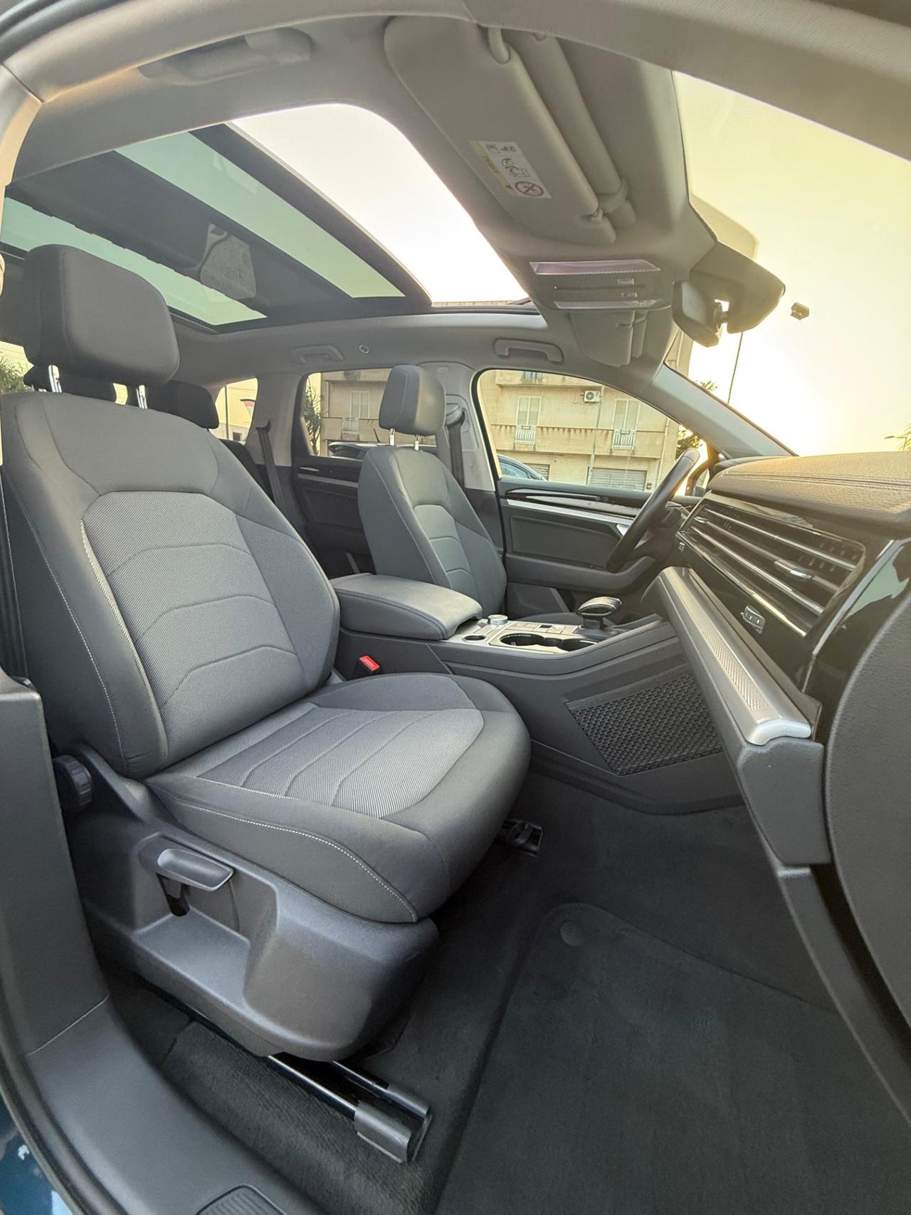 Volkswagen Touareg 3.0 V6 TDI SCR Elegance