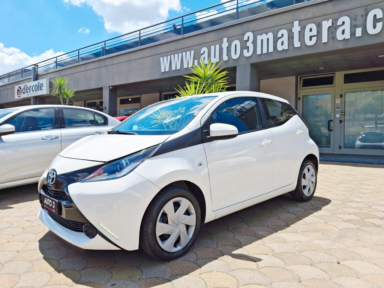 Toyota Aygo 1.0 VVT-i 69 CV 5 porte x-business
