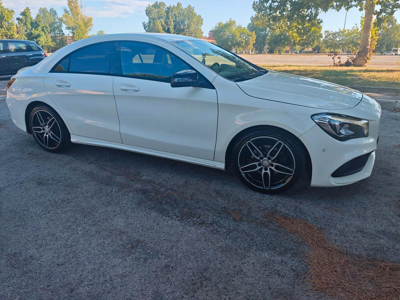 Mercedes-benz CLA 200 d Automatic Premium